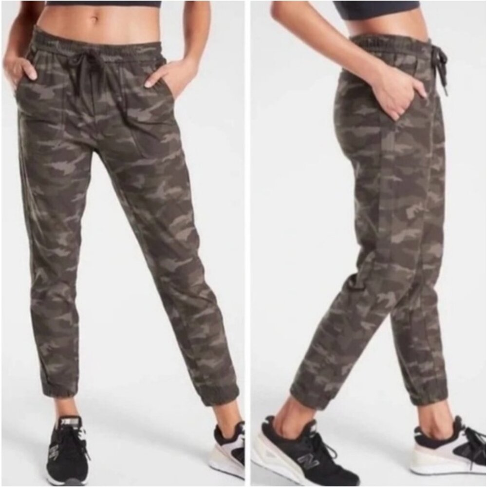 Athleta Farallon Jogger in Camo | Size 4